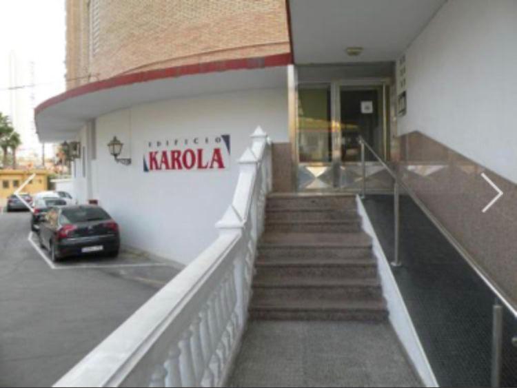 Karola Cosy Apartment เบนิดอร์ม ภายนอก รูปภาพ