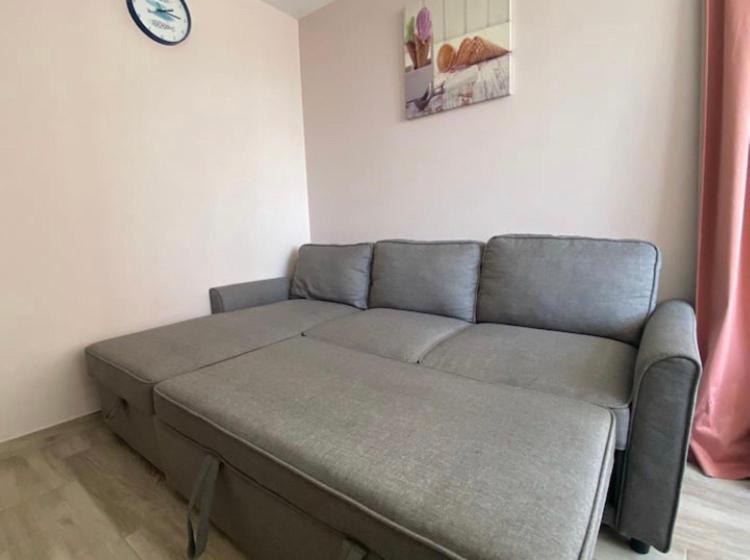 Karola Cosy Apartment เบนิดอร์ม ภายนอก รูปภาพ