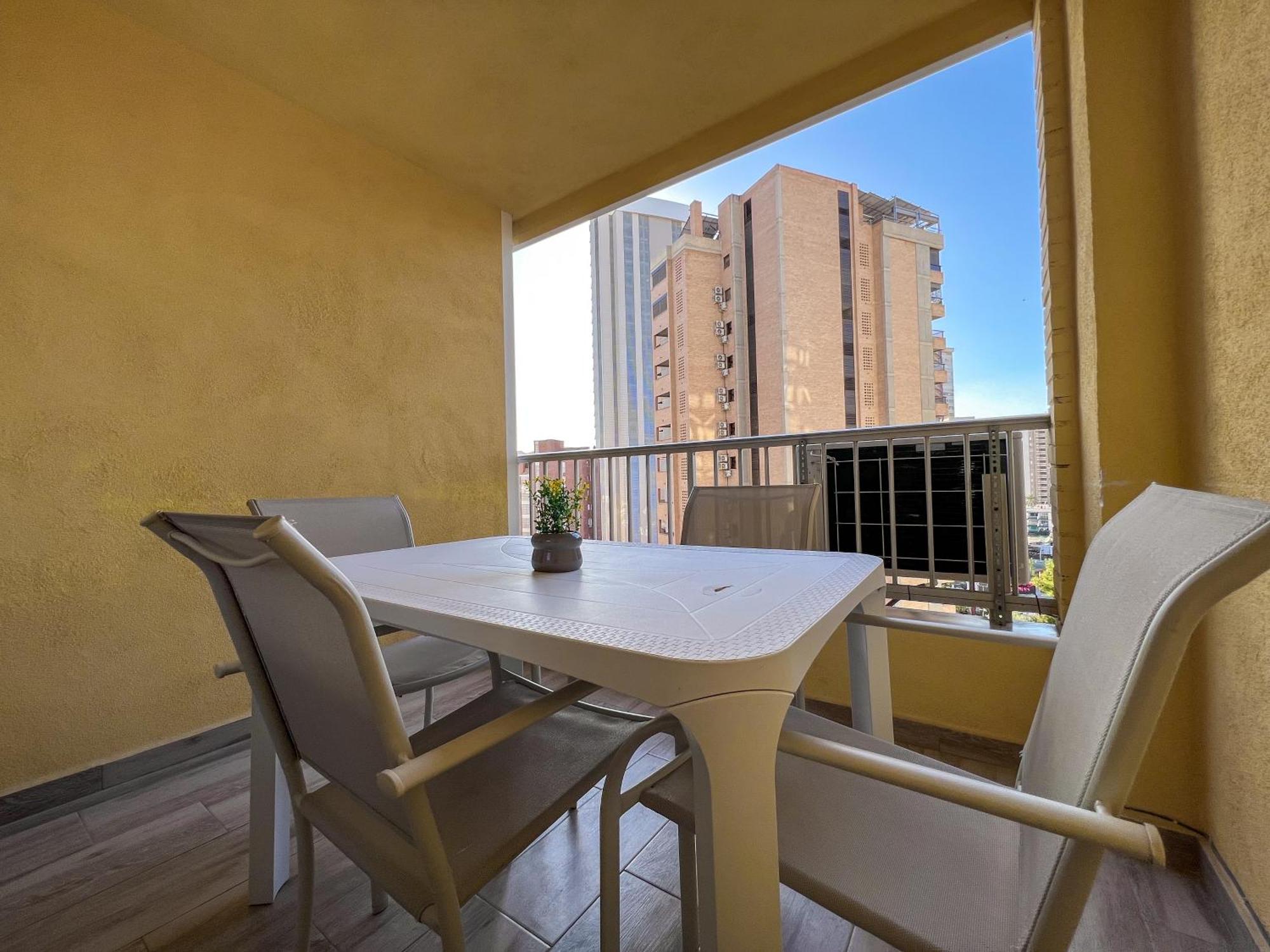 Karola Cosy Apartment เบนิดอร์ม ภายนอก รูปภาพ